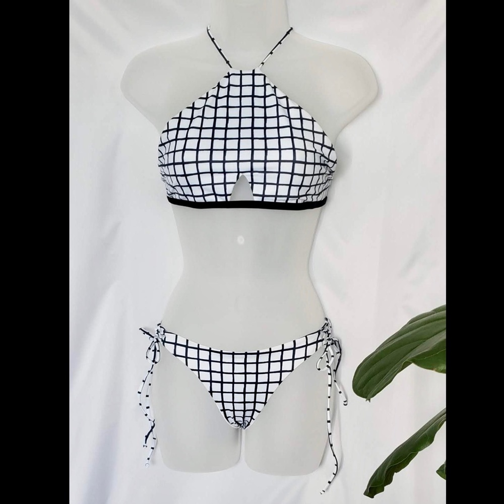 Tavik Jett Grid Bikini Bottom | Size